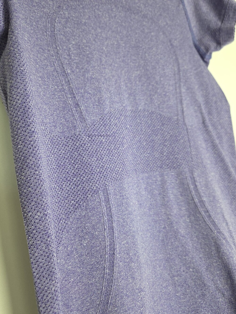 Lululemon Run Swiftly Tech Short Sleeve Scoop Heathered Bruised Berry - Picture 4 of 10